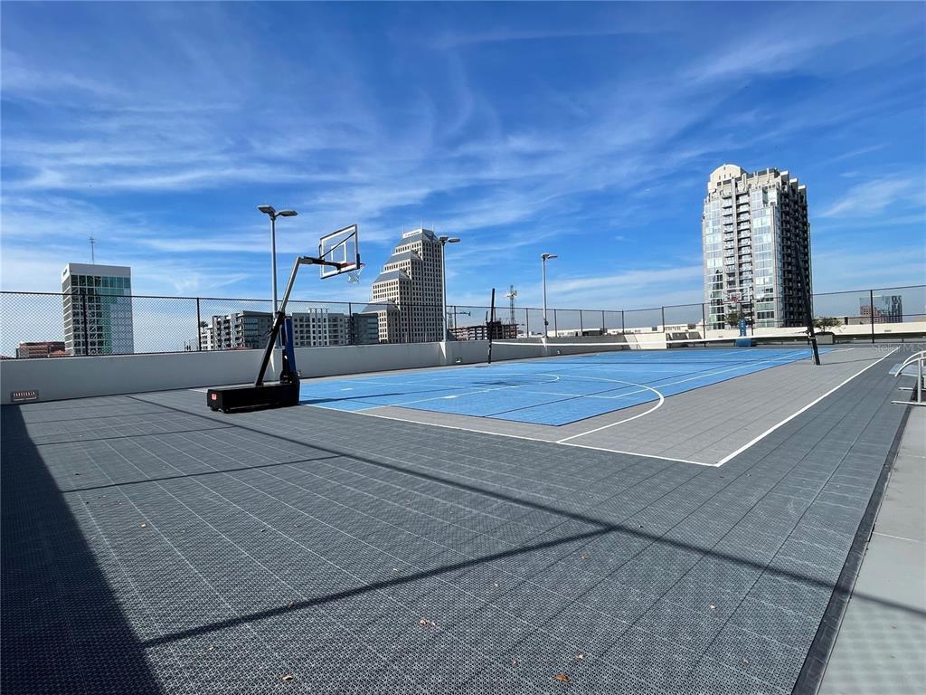 Foto del edificio - 150 E Robinson St