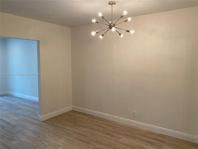 Building Photo - 3119 Oakland Shores Dr