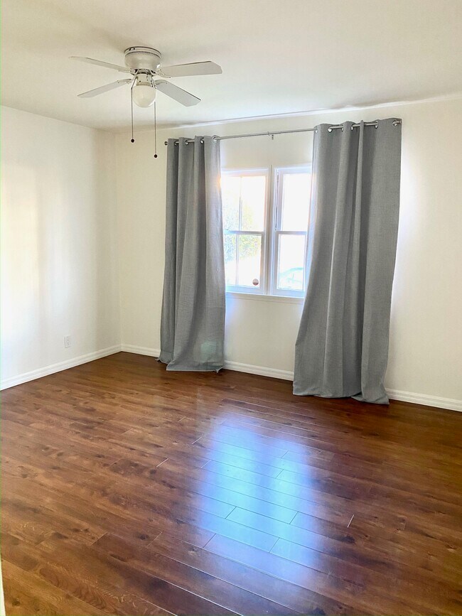 1643 N Formosa Ave Apartments in Los Angeles, CA