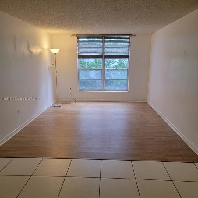 Building Photo - 210 SW 11th St