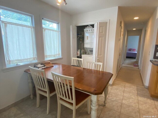 Foto del edificio - 31 Marwood Rd N