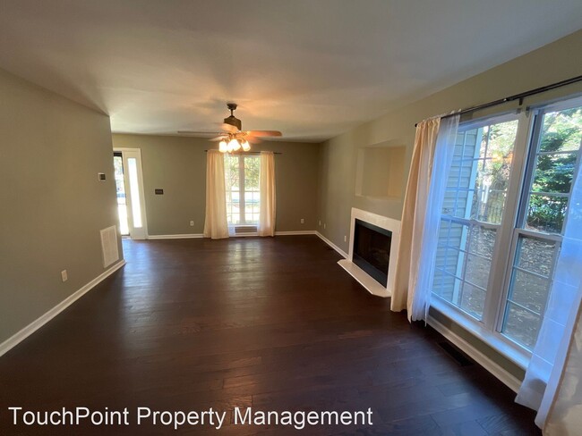 Building Photo - 3 br, 2.5 bath House - 7801 Bella Vista Court