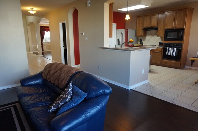 Foto del edificio - 2121 Warwick Pl