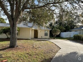 Building Photo - 744 Seminole Ave