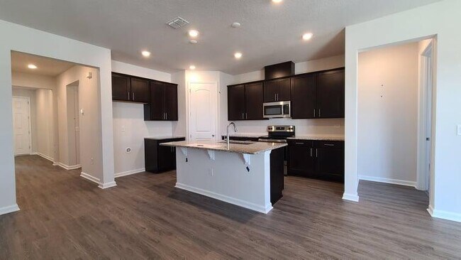 Building Photo - 31764 Broadwater Ave