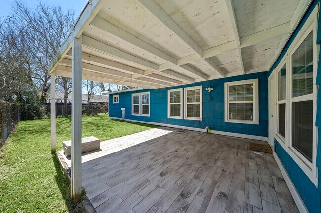 Foto del edificio - 105 Pompano Ave