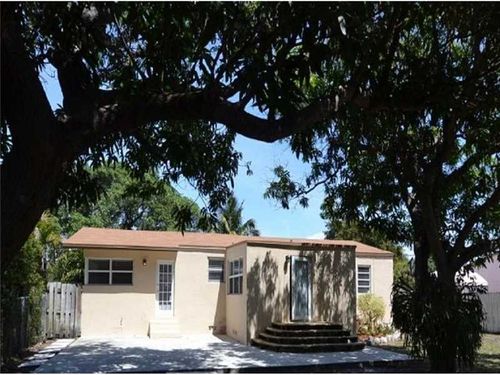 Building Photo - 1632 McKinley St