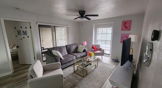 Foto del edificio - 4008 Ashford Green Pl