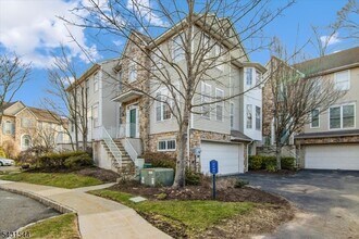 Building Photo - 145 Arrowgate Dr