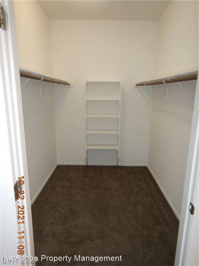 Building Photo - 2 br, 2 bath House - 401 Pine Haven #104