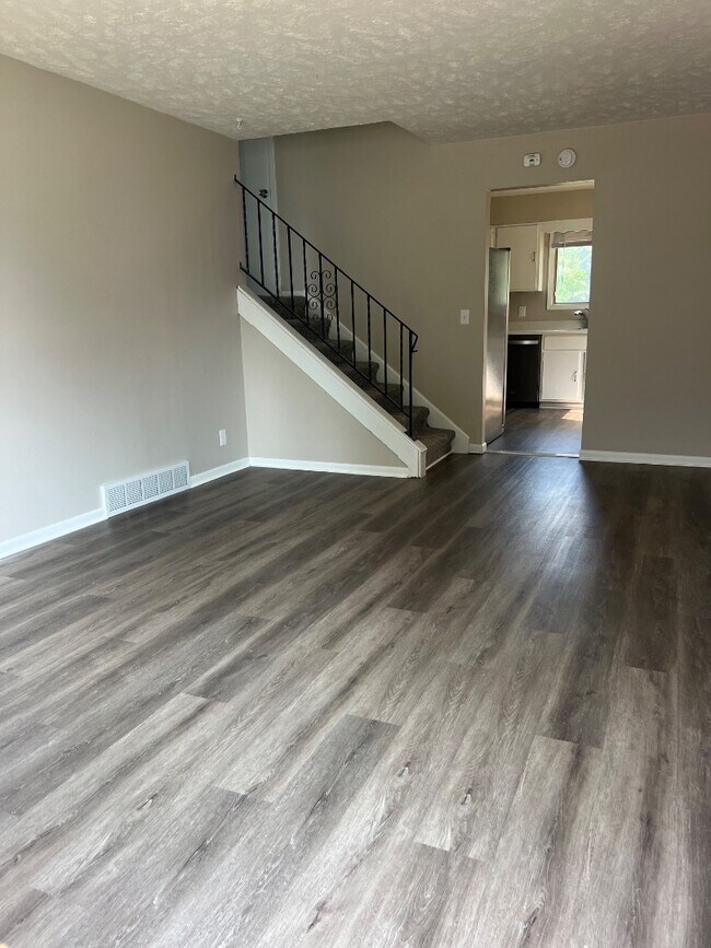 Foto del edificio - 11224 Roxbury Dr