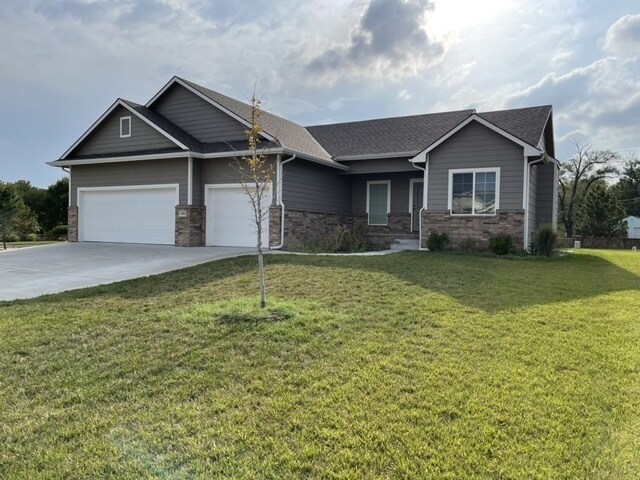 Primary Photo - 1207 Horseback Cir