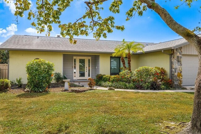 Foto del edificio - 4814 Country Oaks Blvd