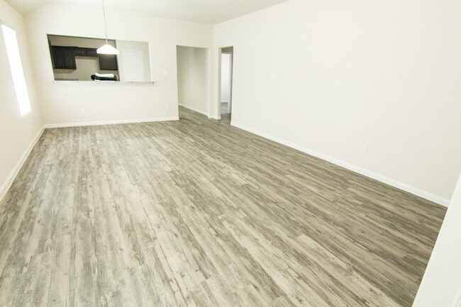 Building Photo - 973 River Sage Ct