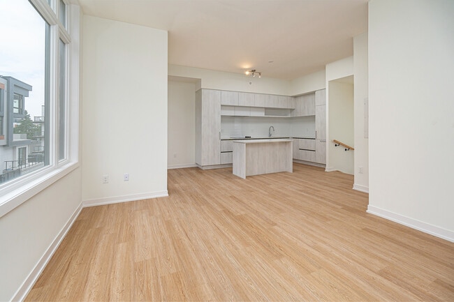 Building Photo - 8 Steckley House Ln