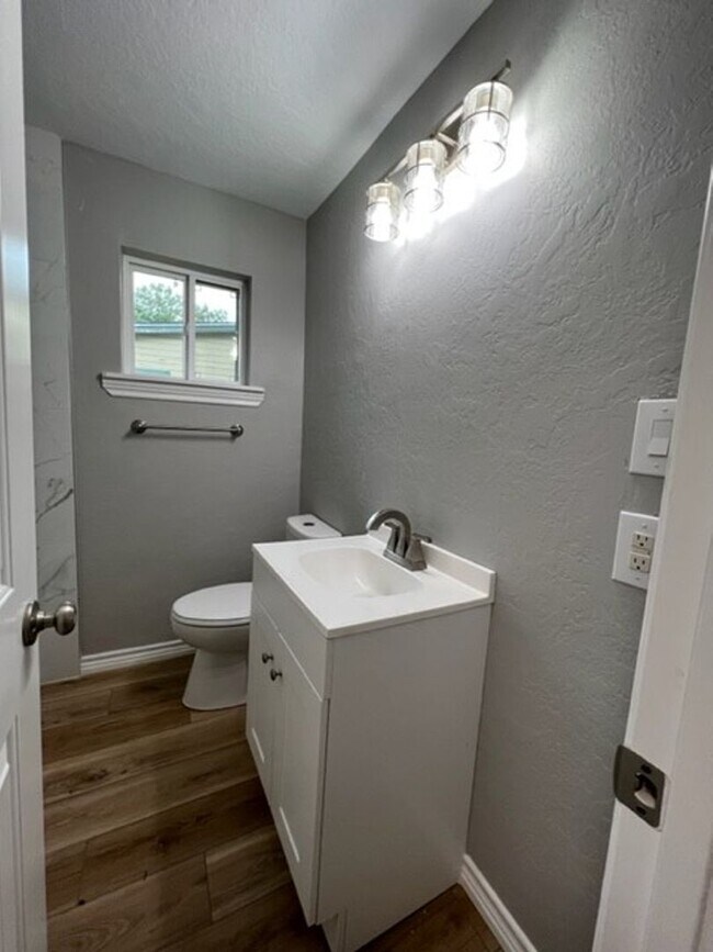 Foto del edificio - 2613 SW B Ave