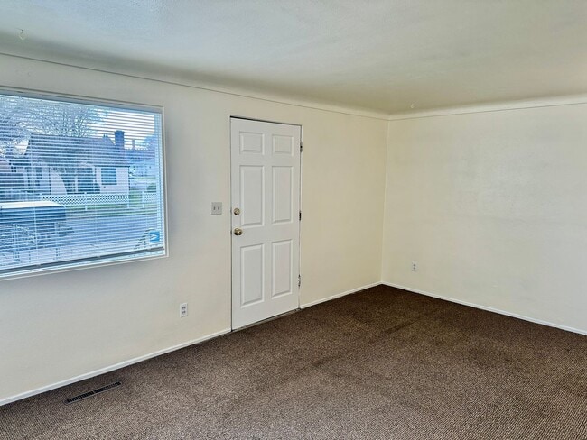 Building Photo - 1701 E Olympic Ave