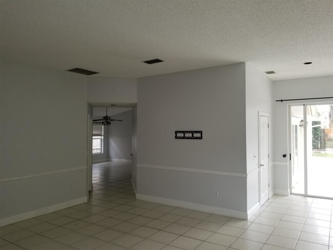 Building Photo - 2782 Picadilly Cir