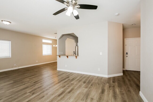 Building Photo - 3309 W Colton Ave