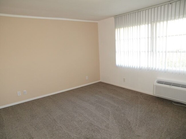 Foto del edificio - 6494 32nd Ave NE