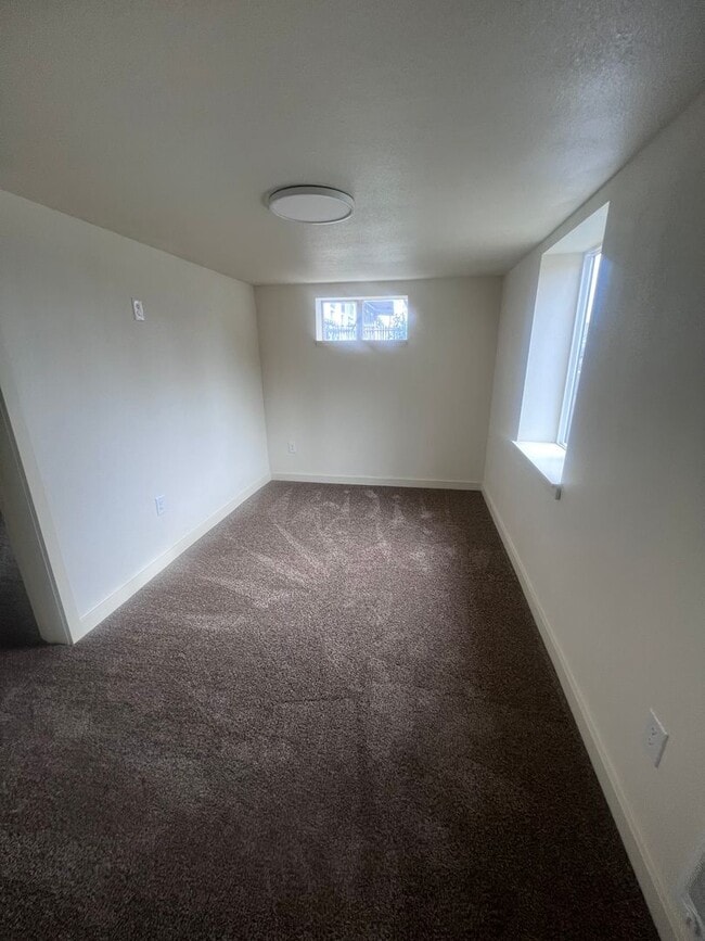 Building Photo - 1206 Gregory Way