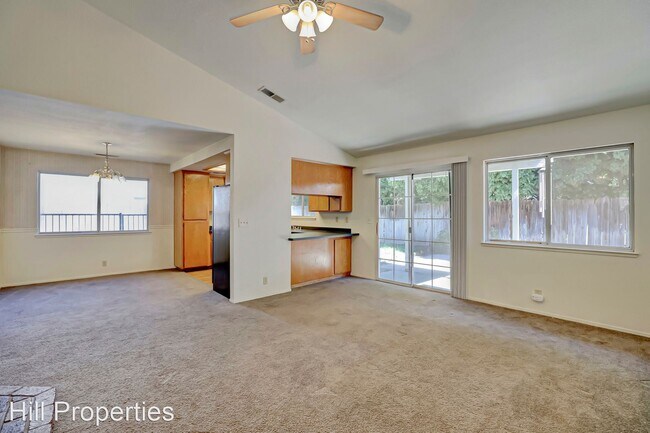 Building Photo - 3 br, 2 bath House - 2 Savannah Lane