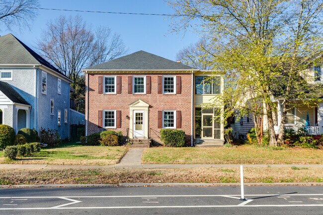 Building Photo - 3856 Brook Rd