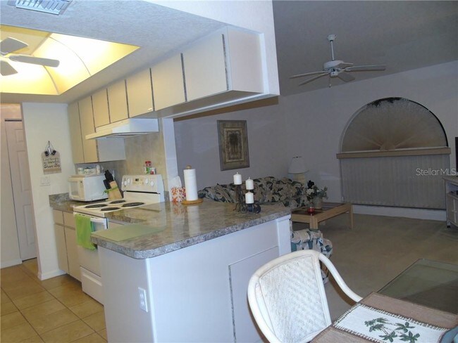 18371 Edgewater Dr photo'