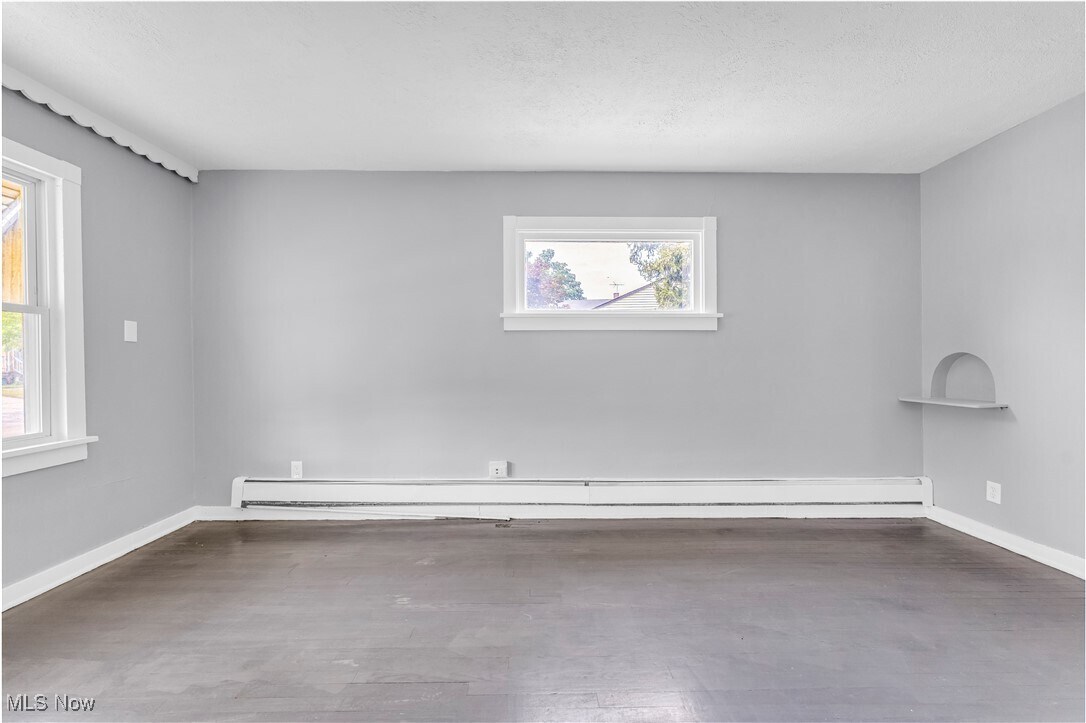 12518 Erwin Ave Cleveland, OH 44135 – photo 4