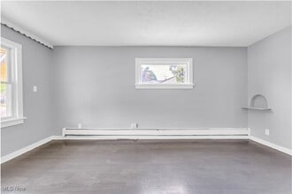 Building Photo - 12518 Erwin Ave