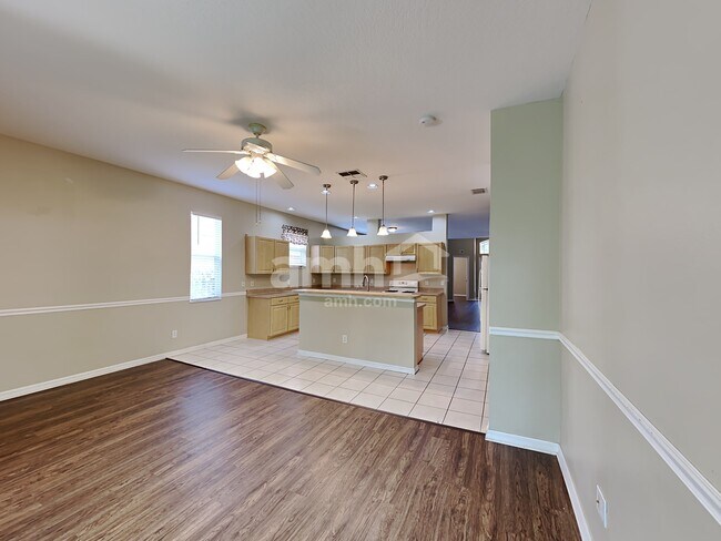 Building Photo - 15910 Stags Leap Dr