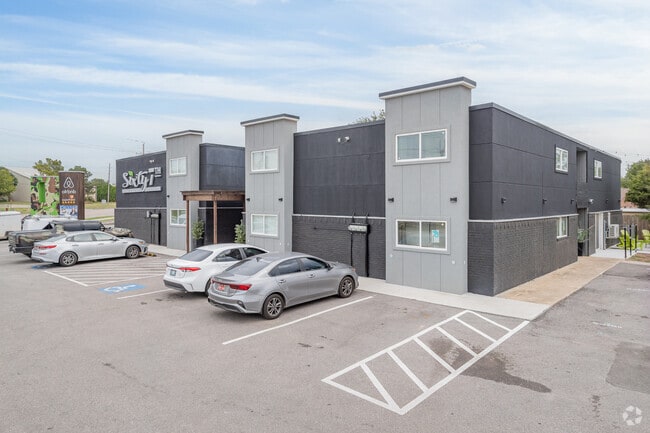 Building Photo - 67th Suites