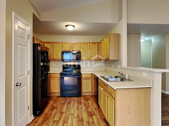 Building Photo - 3801 Satinleaf Dr