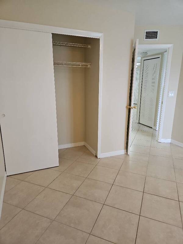 Foto del edificio - 4765 Orange Grove Blvd