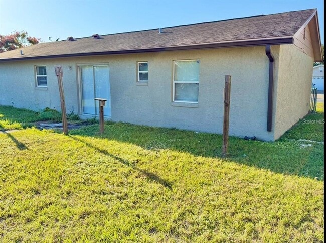 Foto del edificio - 133 Alderwood Dr