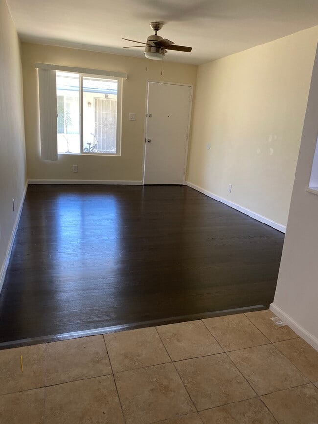 Building Photo - 216 W Verdugo Ave