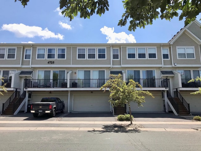 Building Photo - 4725 Victor Path