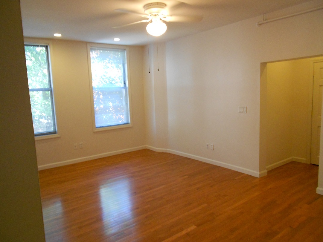 Primary Photo - 28 Haviland St