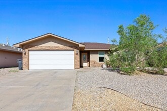 Building Photo - 600 Coronado Drive