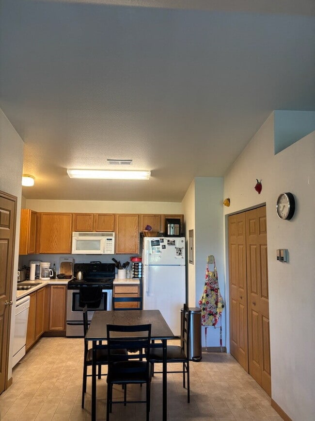 Building Photo - 3505 Fallon St