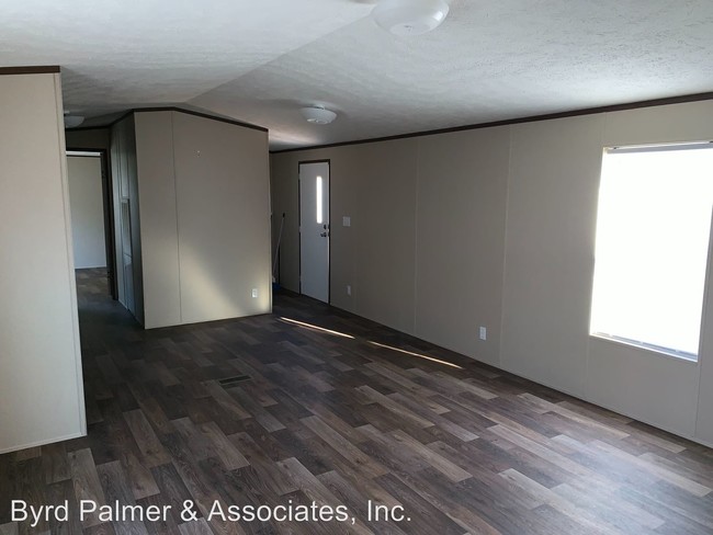 Foto del edificio - 3 br, 2 bath House - 4516 Double Dee Road