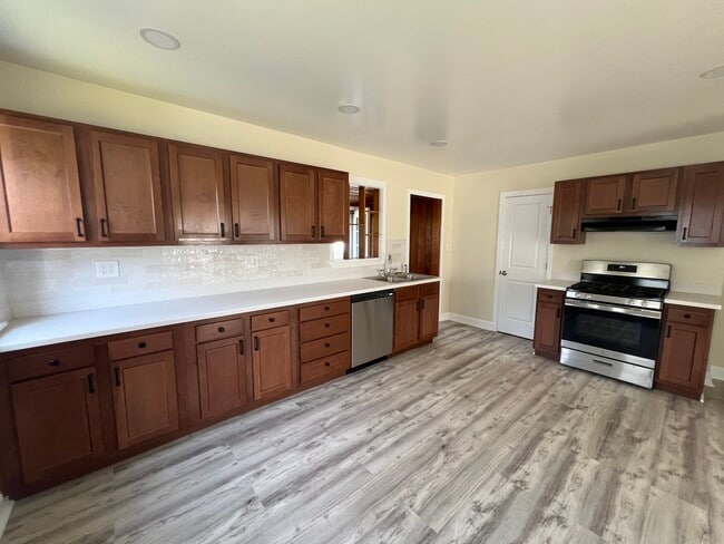 Building Photo - 20 McKinley Ter