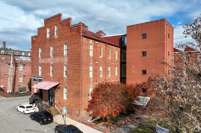 Foto del edificio - Dan River Crossing Apartments