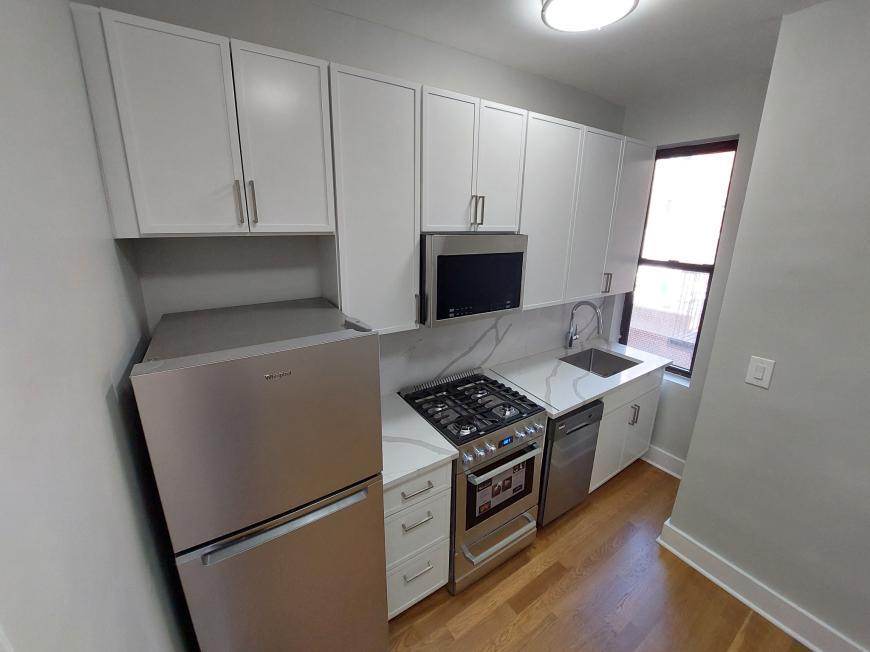 Foto principal - 0 bedroom in New York NY 10011