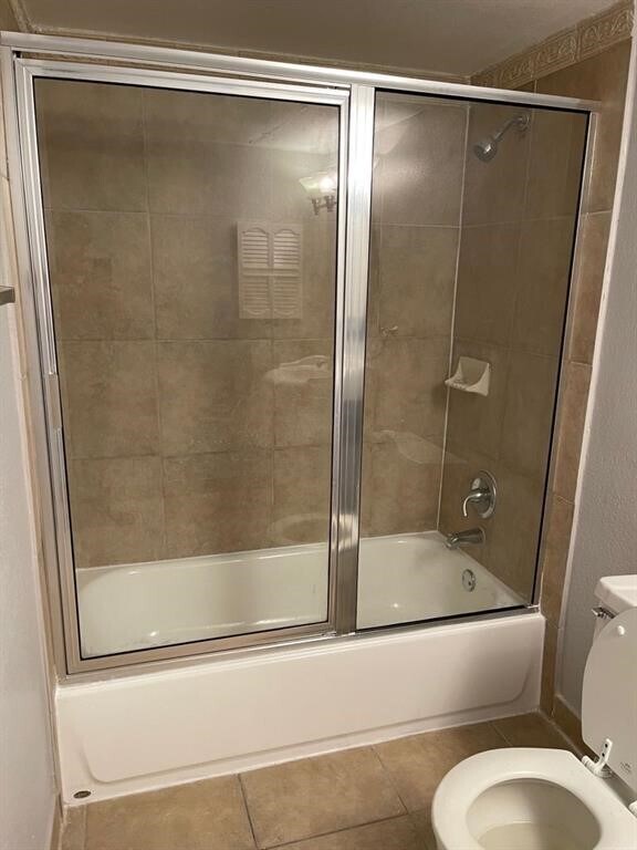 Building Photo - 2820 S Bartell Dr