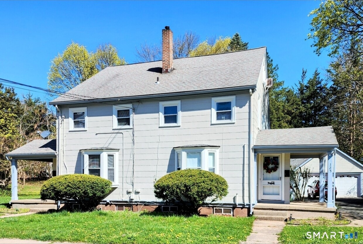 Photo - 127 West St (Manchester, CT)