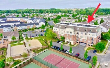 Building Photo - 6404 Fernandez Ct