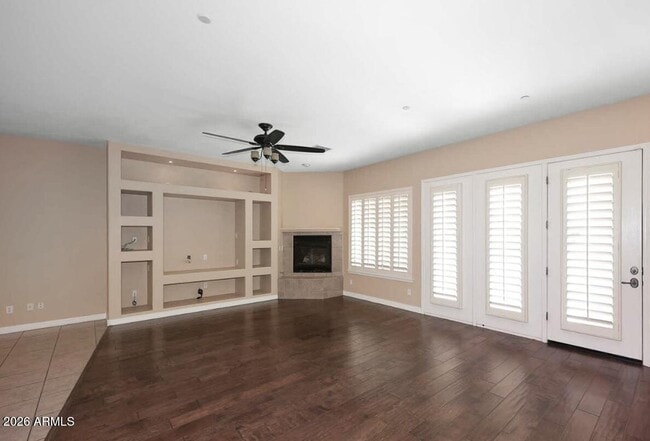 Building Photo - 2007 E Topeka Dr