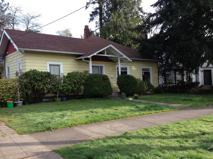 Primary Photo - 555 NE Jackson St