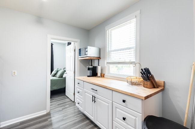 Foto del edificio - 455 Stanley Ave